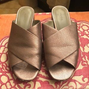 Vince metallic slide
